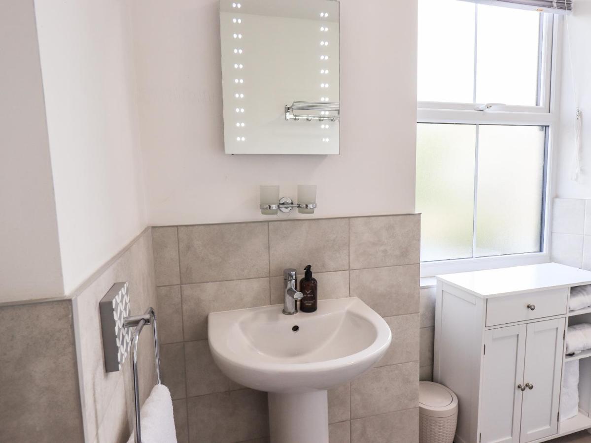 Aryelle House Villa Кендал Екстериор снимка